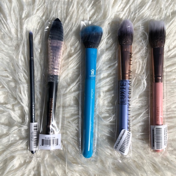 Bundle of Face Brushes